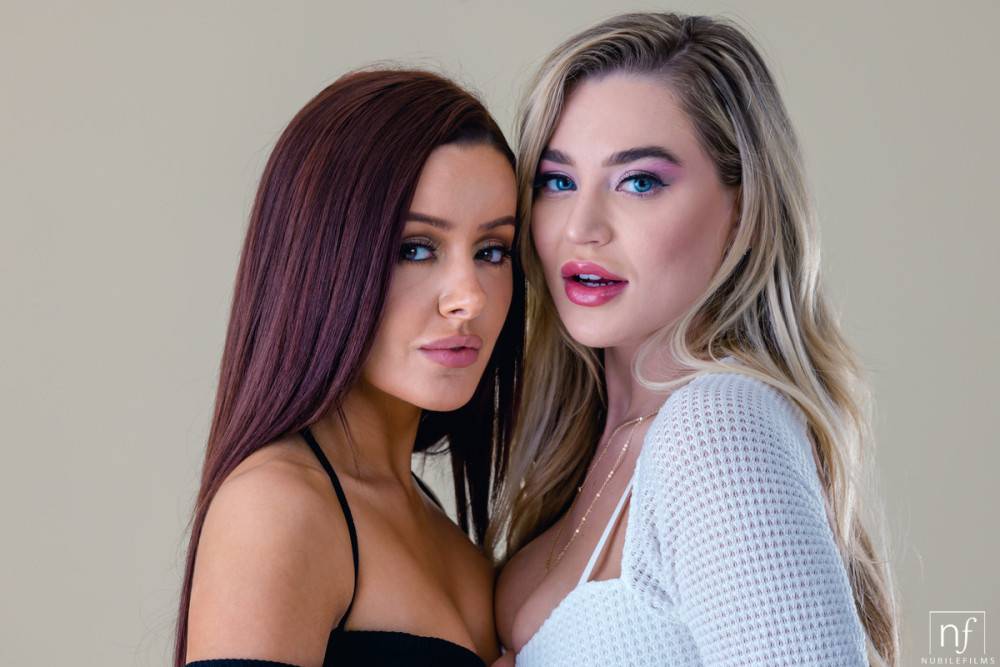Blake Blossom And Vanna Bardot Girls Get A Cumshot To Play With - #7