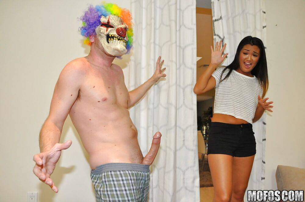 Amateur Asian girl Amy Parks getting fucked and jizzed on by man in clown mask - #3