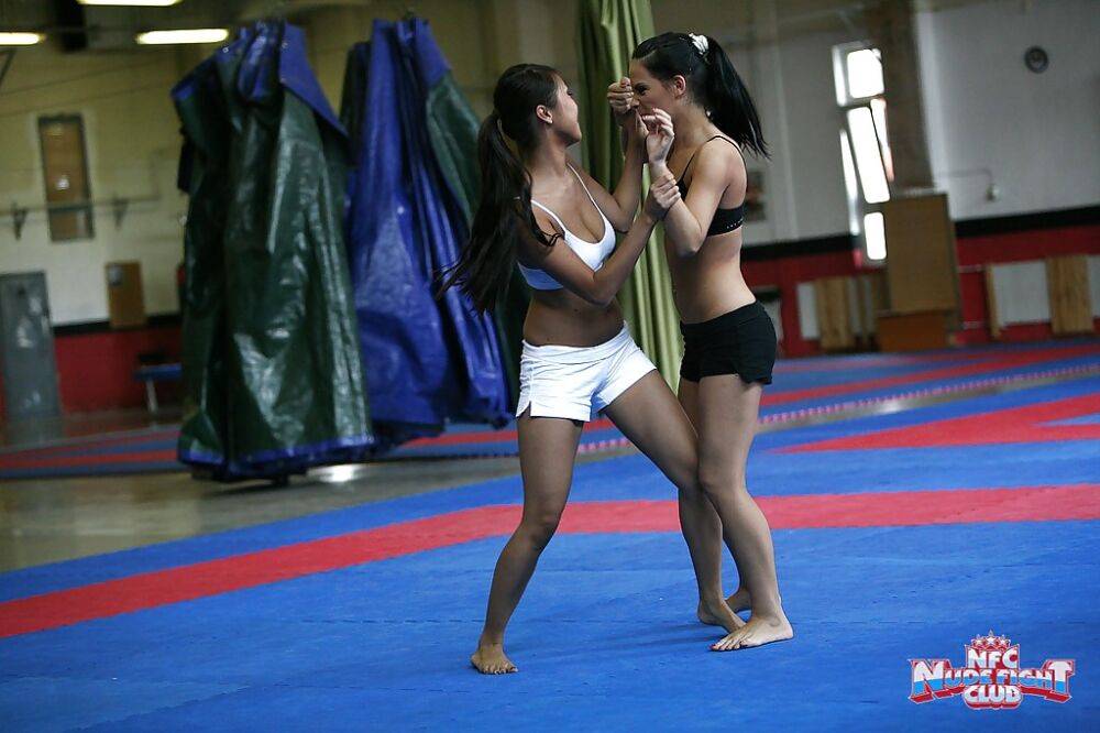 Sharon Lee and Amabella fighting and fucking after that to relax - #12
