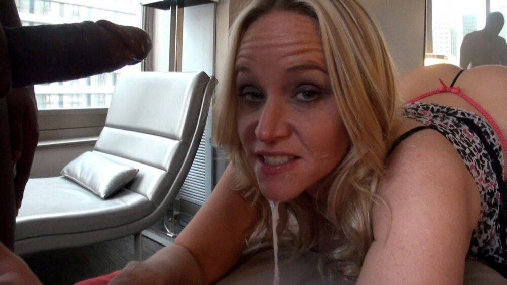 Thick blonde Dee Siren receives a money shot after interracial anal sex - #13