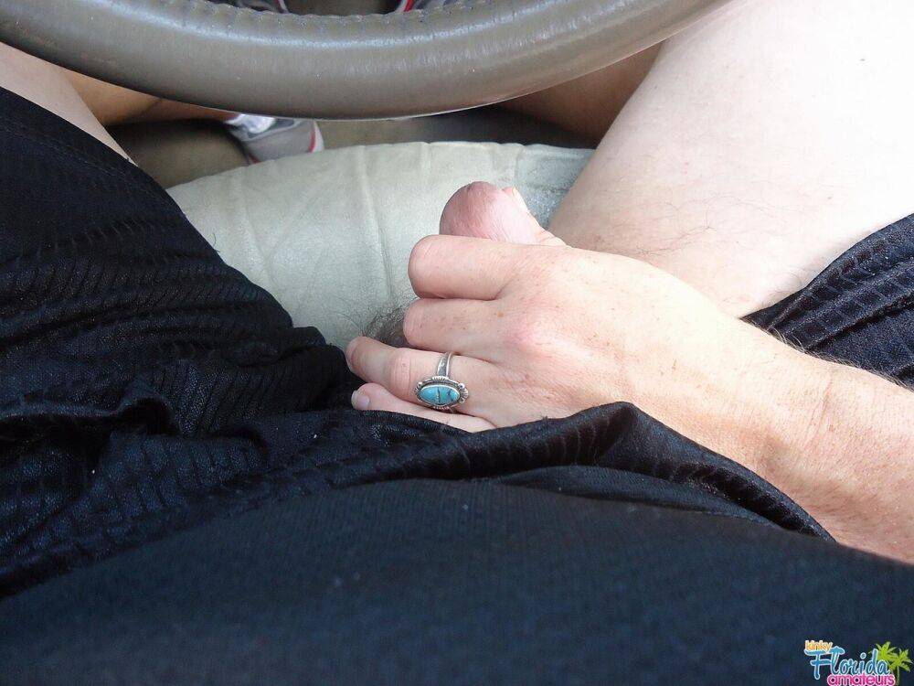 Amateur chick Molly fingers her pink pussy while inside an automobile - #6