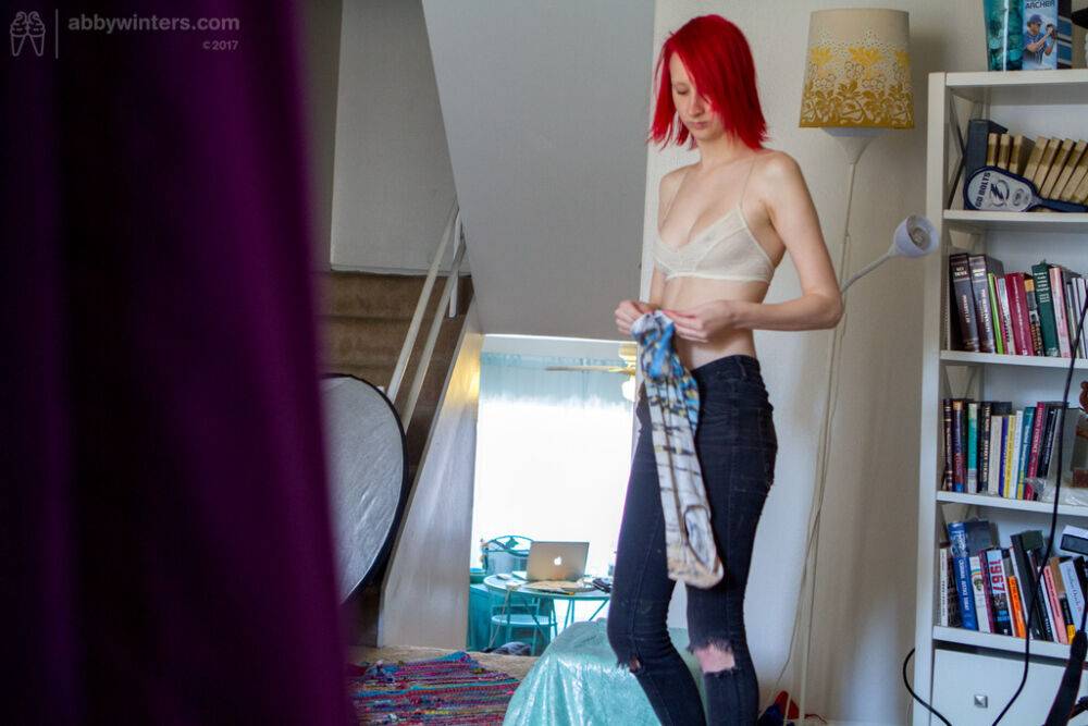 Nude amateur redhead Elizabeth M gets dressed while a hidden spy cam rolls - #8