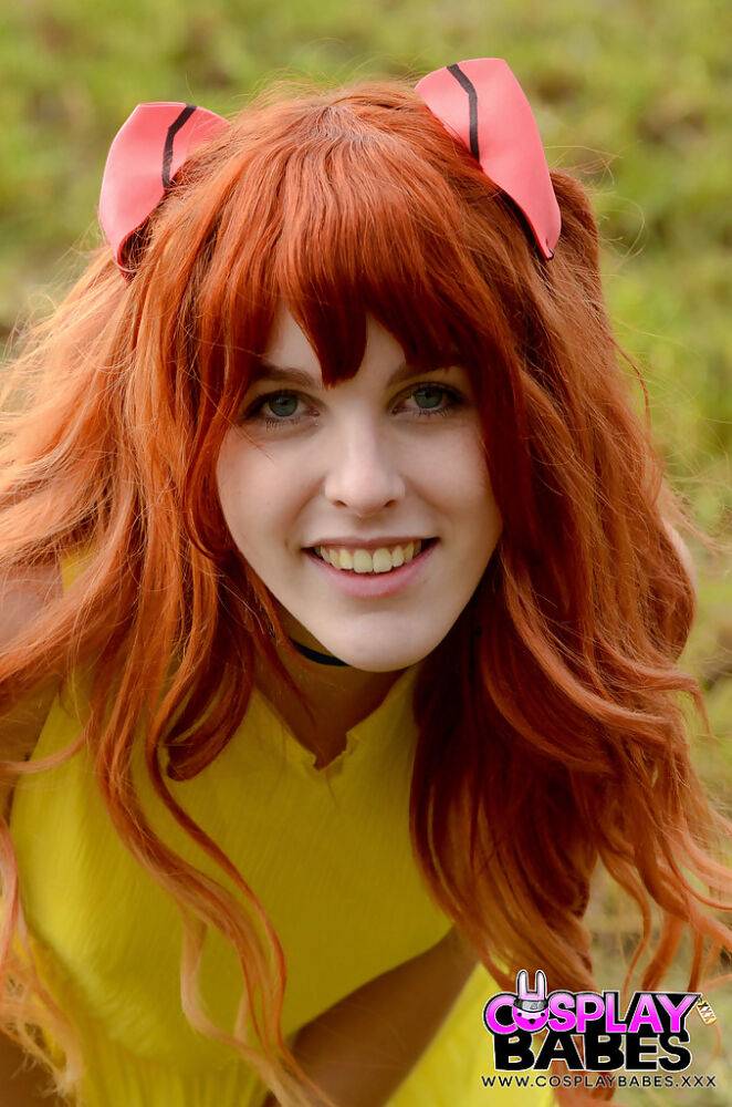 Amarna Miller poses in a beautiful yellow dress while outside - #16