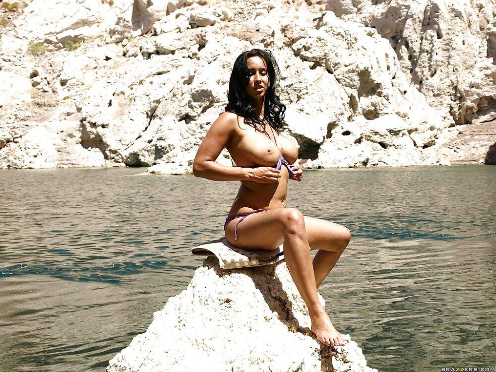 Latina pornstar babe Isis Love stripping outdoor and swimming naked - #4