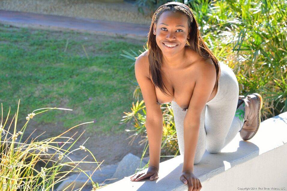 Black teen strips off her clothes and goes for a walk around town - #11