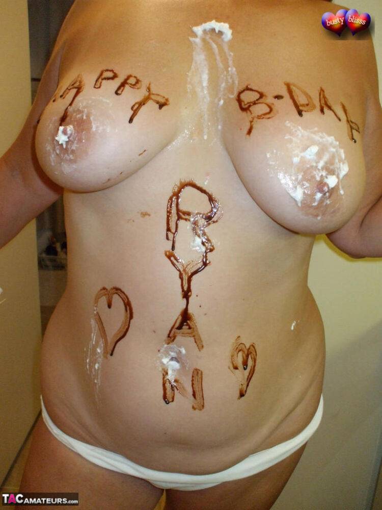 Older amateur Busty Bliss covers her natural tits in chocolate sauce and cream - #3