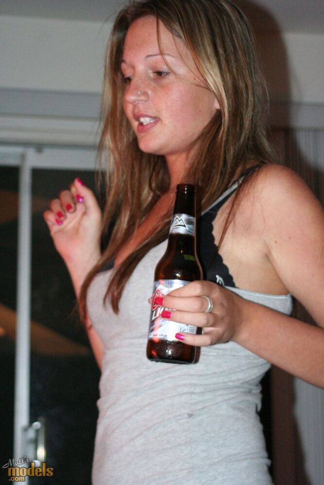 Amateur chick Sadie Sweet exposes her tits and twat while drinking beer - #10