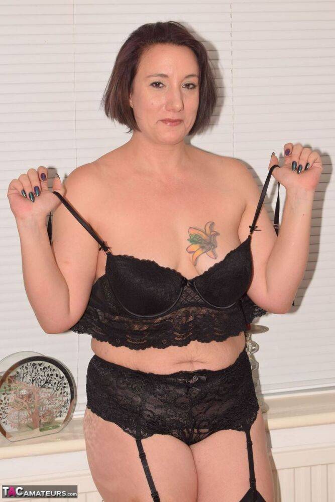 Thick amateur Sara Banks frees her tits and twat from black lingerie - #13