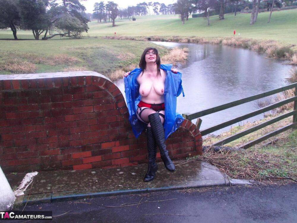 Mature amateur Barby Slut flashes while visiting a public park - #7