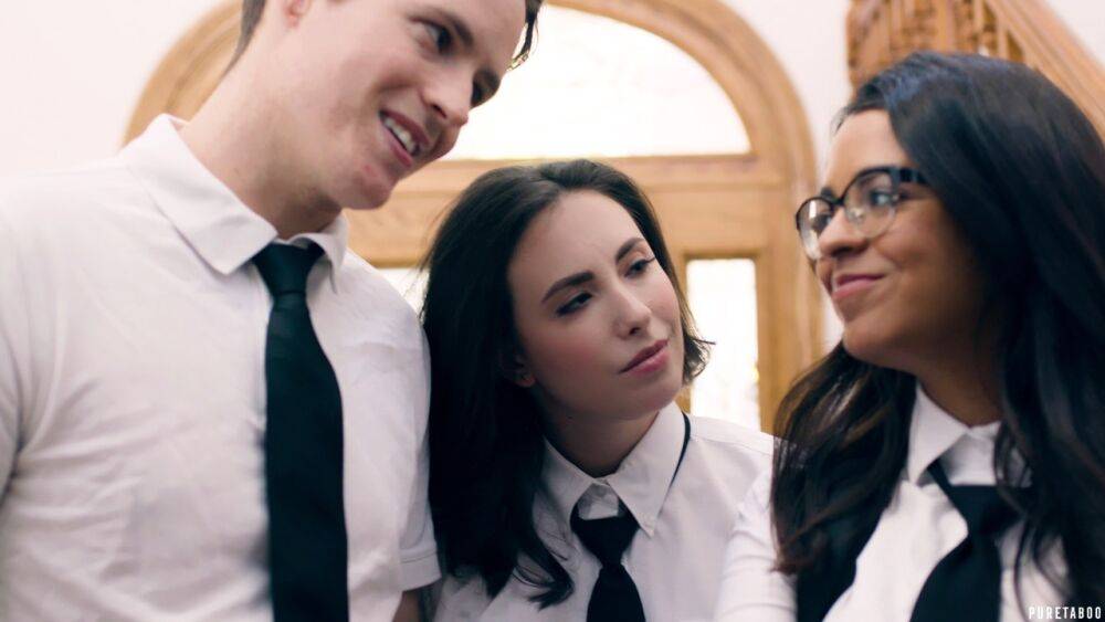 Schoolgirls Vienna Black and Casey Calvert participate in hardcore threesome - #1