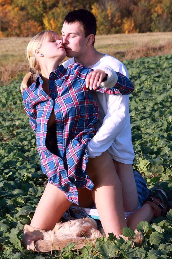 Blonde girl and her boyfriend have sex in a crop field away from prying eyes - #4