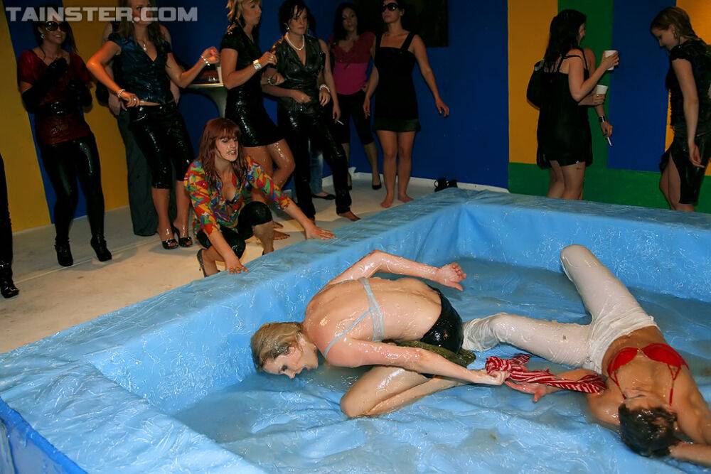 Stunning blonde fetish gals with hot bodies are into wild wet catfight - #12