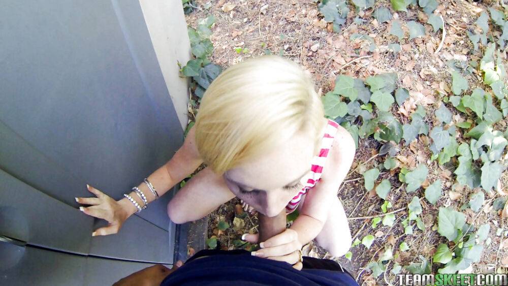 Close up outdoor ass fuck of a blonde teen Miley May and her man - #7