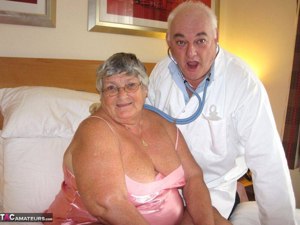 Obese nan Grandma Libby has sexual relations with her old doctor on her bed - #5