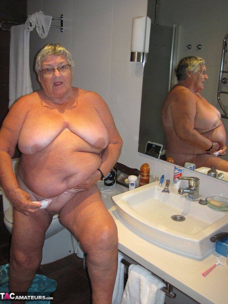 Morbidly obese woman Grandma Libby shaves before taking a bubble bath - #16