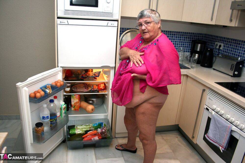 Fat UK nan Grandma Libby gets completely naked while cleaning her kitchen - #9