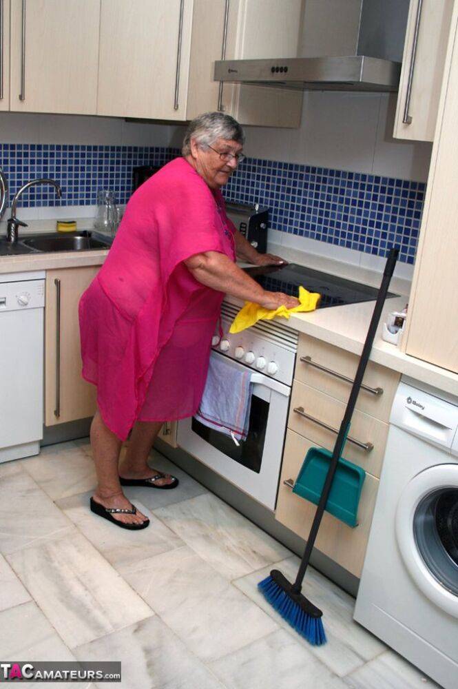 Fat UK nan Grandma Libby gets completely naked while cleaning her kitchen - #12