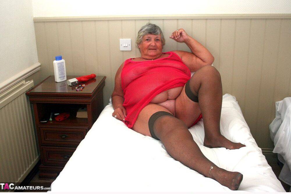 Obese senior citizen Grandma Libby gets naked before masturbating with a toy - #13