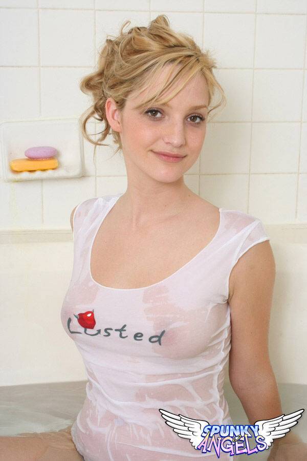 Amateur blonde cutie Marylin in wet white shirt bares big tits in the bath tub - #8