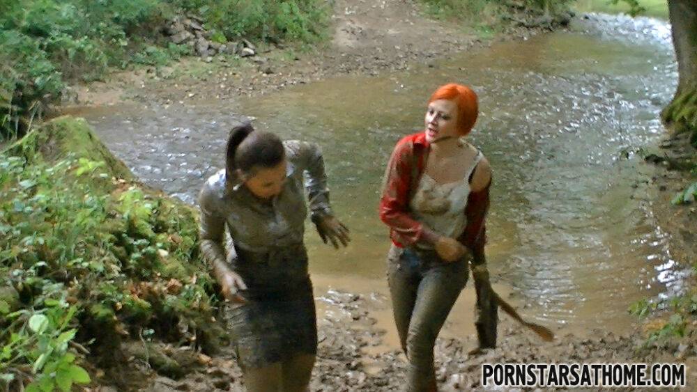 Kinky fetish ladies make some wet and messy fully clothed action outdoor - #10