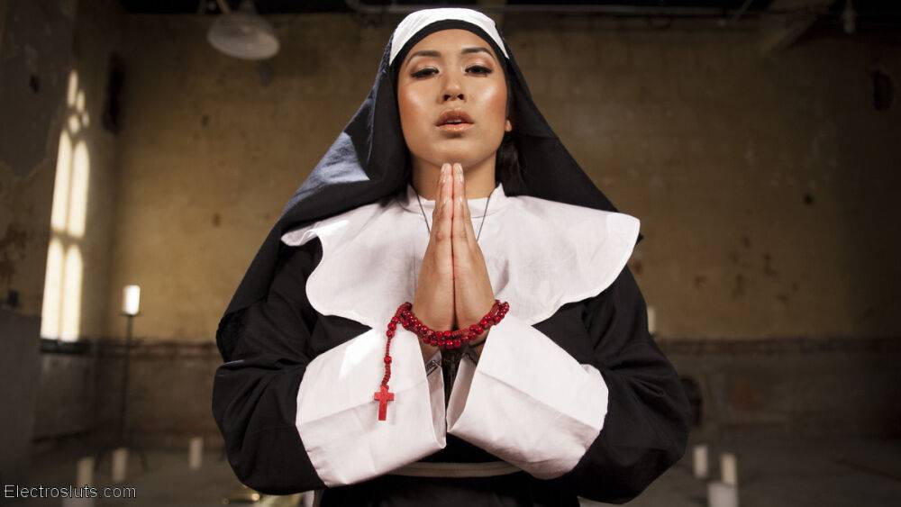 Kinky Asian nun Mia Li and horny Sophia Locke undress and pose in lingerie - #2