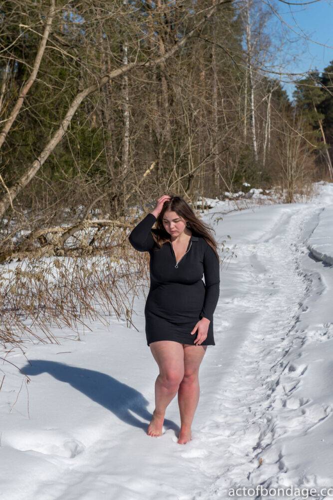 Natasha tied up in the snowBarefoot,Bondage,Foot Fetish - #3