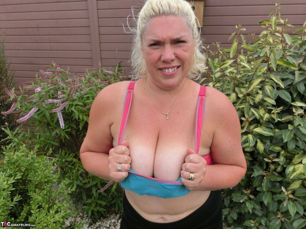 MILFBig TitsUnited KingdomCougarLingerieBBWCurvyGrannyMatureBig - #10