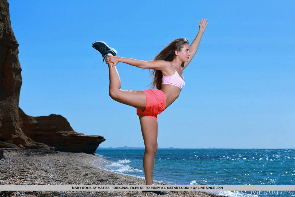 Fit young girl Mary Rock gets completely naked on a beach after exercising - #10