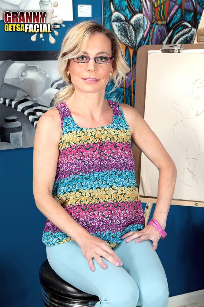 Here, 43-year-old diandra is the art instructor and pike is her teacher... - #1