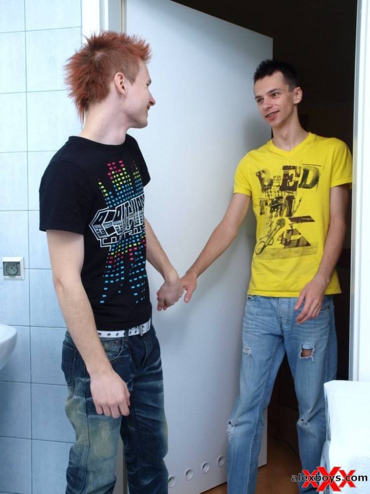 Cute twinks doing it in the bathroom - #1