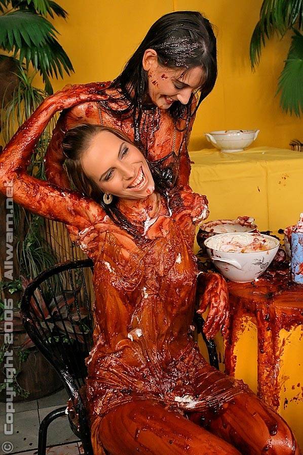 Lesbian babes getting covered in messy chocolate sundaes - #14