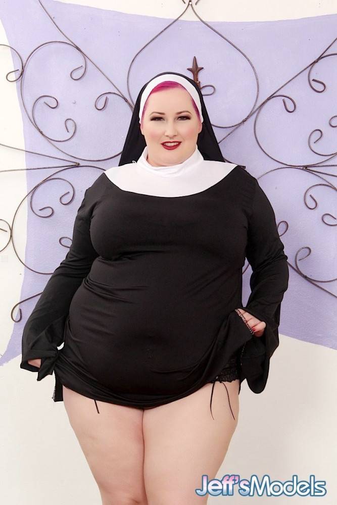 Fat nun sucking many cocks in bukkake orgy action - #1