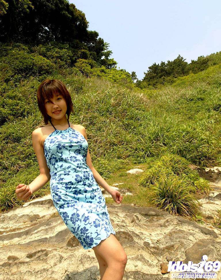 Alluring japanese hottie Keiko Akino denudes big boobs and sexy ass outside - #1