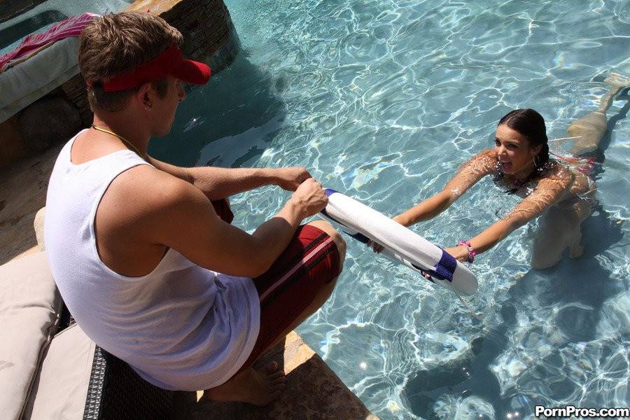 The Life Guard Saved Pretty Tiffany Tyler And Got A Good Fucking As A Reward - #9