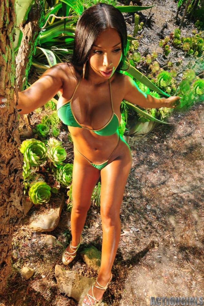 Long Haired Black Sexbomb Monique Cooper In Green Bikini Shows Off Her Bubble Ass Outside - #7