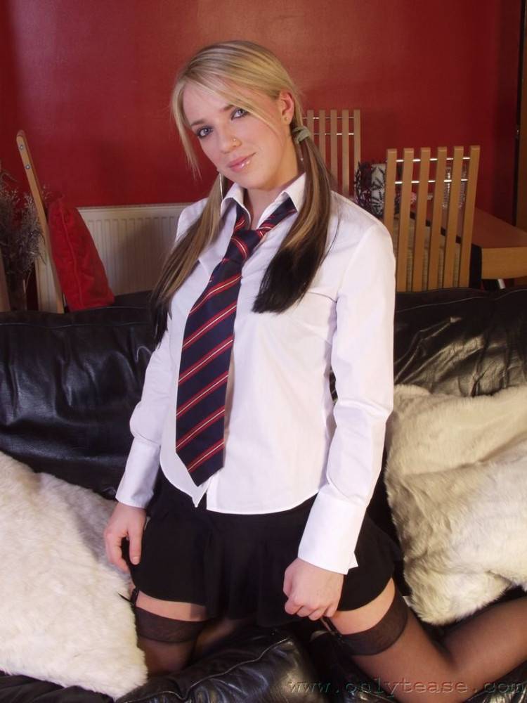 Cut College Girl Jo Jo With Perky Tits Likes To Pose In Stockings And Garters - #3