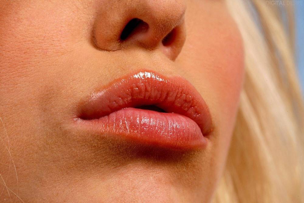 Marvelous Baby Doll Brea Bennett In Tight Panties Gives A Close-up View Of Her Nipples And Lips - #8