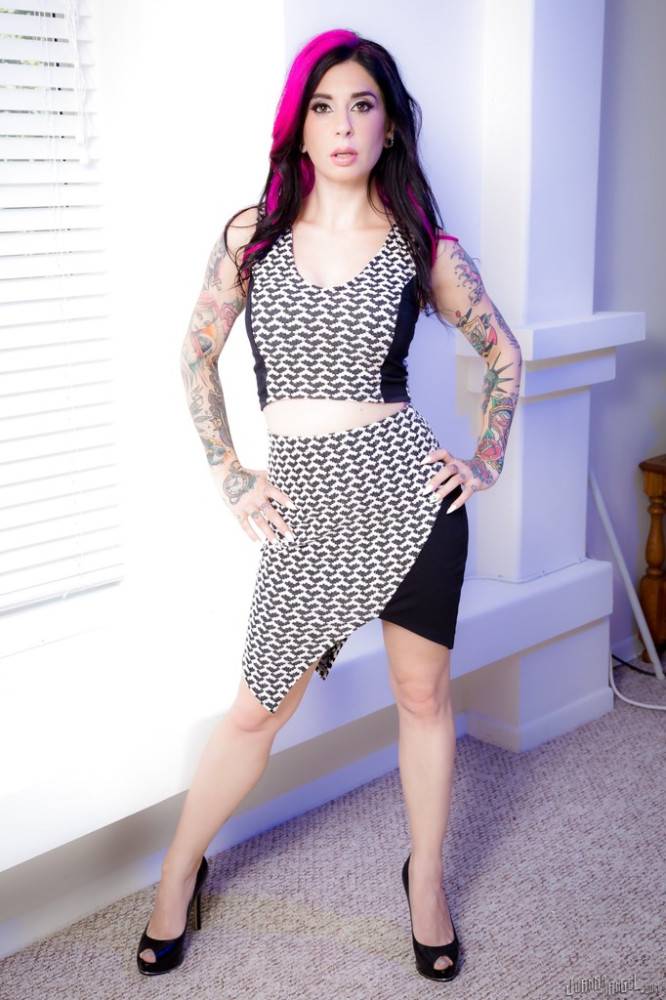 Amazing american milf Joanna Angel in hot lingerie reveals her ass and spreads her legs - #4