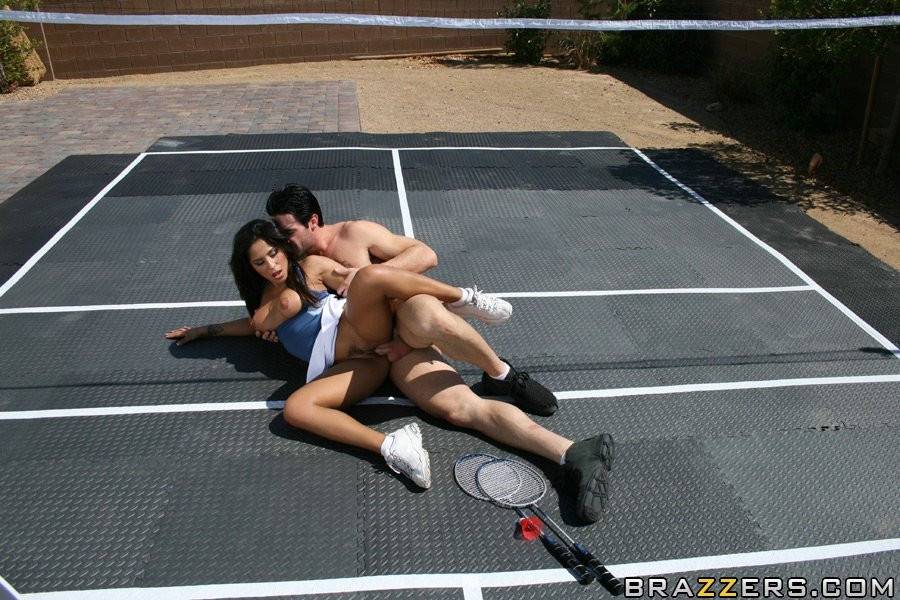 Gorgeously Sexy Latina Jenaveve Jolie Gets Fucked At The Outdoor Tennis Court - #11