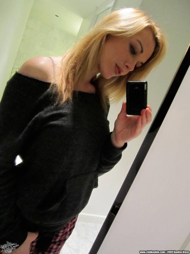 Self Shots Of Big Boobed Sexy Assed Blonde Model Kayden Kross Posing In The Bathroom - #8