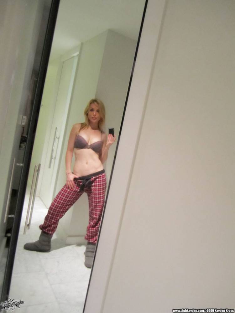 Self Shots Of Big Boobed Sexy Assed Blonde Model Kayden Kross Posing In The Bathroom - #11