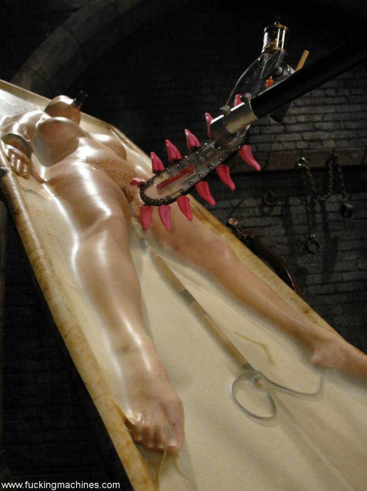 Hot Christina Carter gets tied up to a vacu-bed which displays her curves - #14