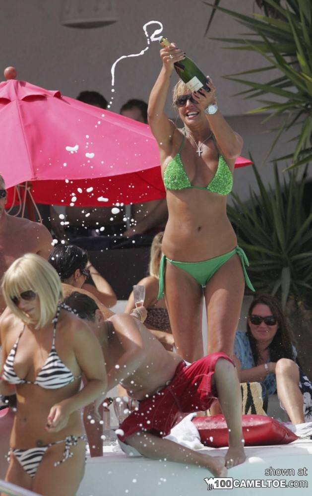 Danielle lloyd amateur cameltoe pictures - #6