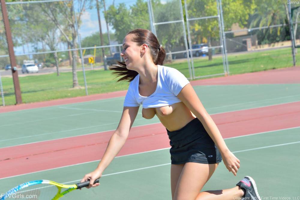 Horny Teen Jenna Sativa Is Beading Pussy On Tennis Racket Right On The Court | Photo: 4788919