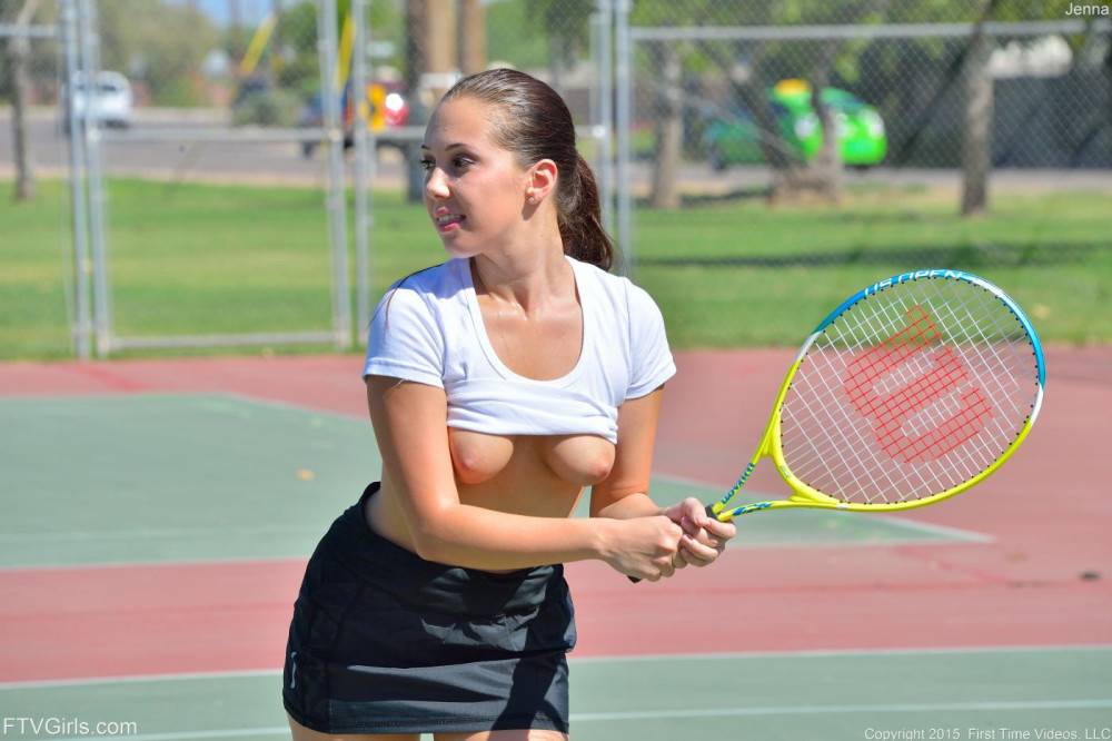 Horny Teen Jenna Sativa Is Beading Pussy On Tennis Racket Right On The Court | Photo: 4788922