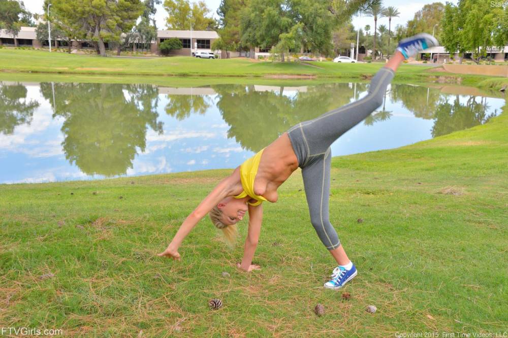 Playful Blonde Staci Carr Is Losing Off Her Cloths And Does Hot Exercises Outdoor | Photo: 4790627