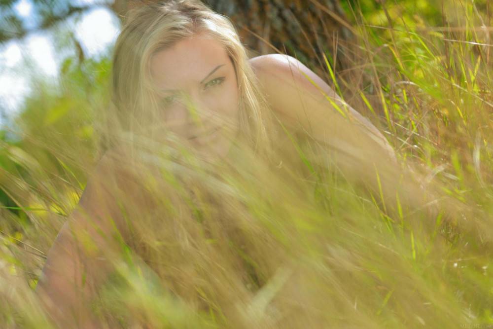 Alluring Blonde Chick Alessandra A Goes To The Woods And Removes Her Clothes There - #14