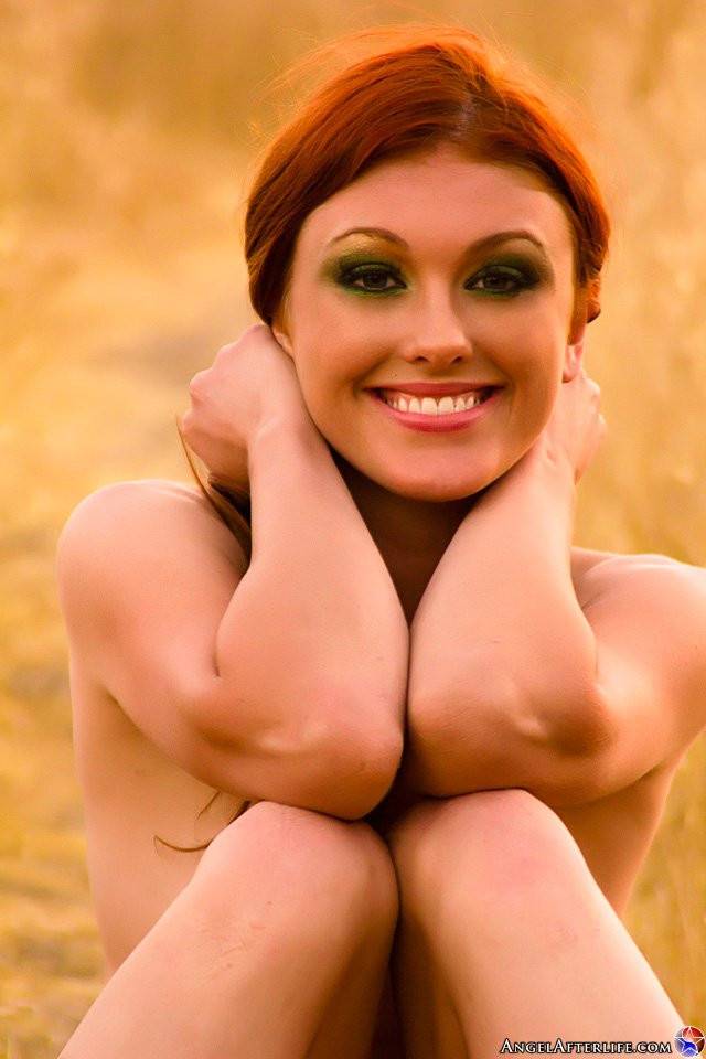 The Kinky Redhead Girl Virginia Mae Stripping And Fooling Around All Naked In The Field - #5