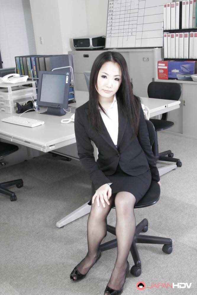 Sexy japanese brunette milf Ai Mizushima in fancy skirt shows her butt in office - #8