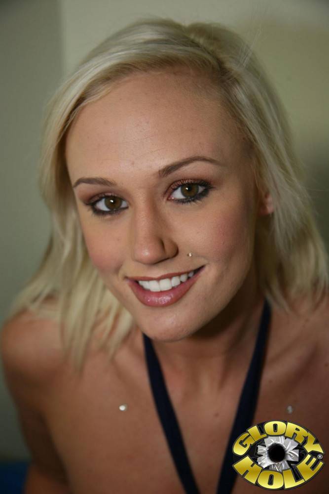 White Girls Will Do Anything For Cum Shots.That's Why Molly Rae Fucks Through An Interracial Ghole. - #8